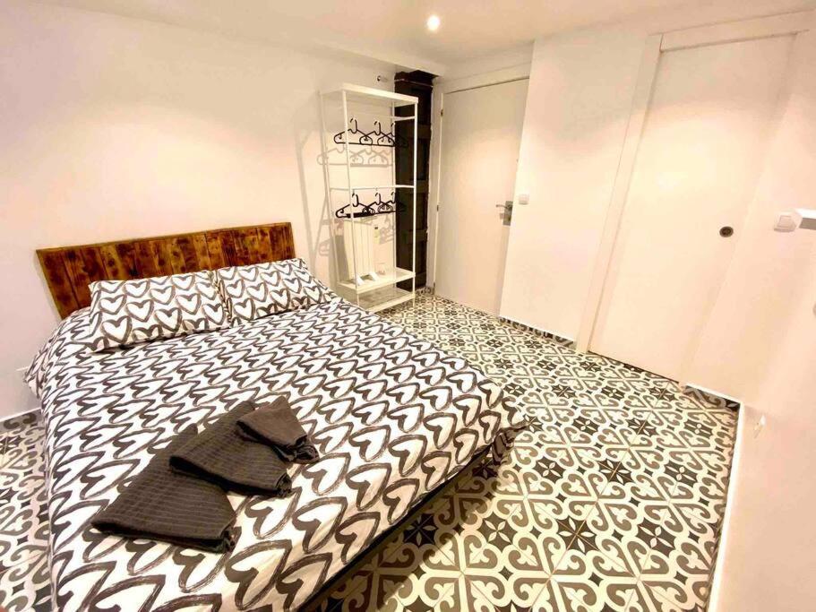 Appartement B4 Estudio Nuevo! Cocina Y Bano Privado! A 1 Calle Del Metro Barcelone
